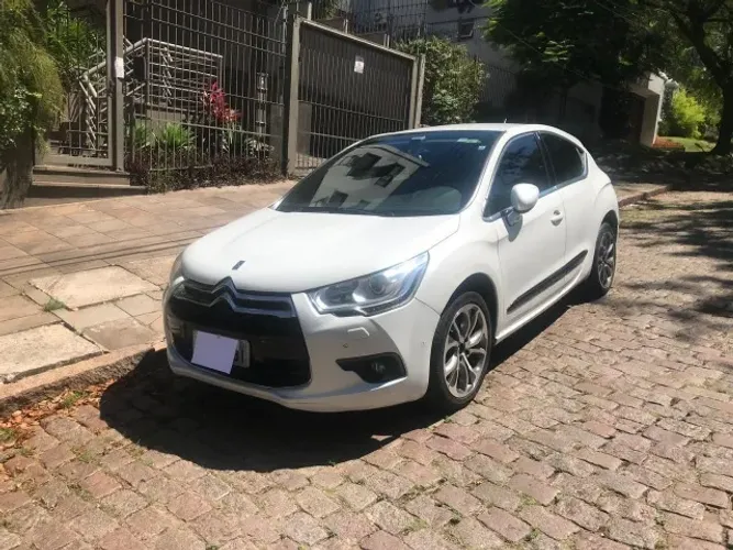 Citroen DS4 1.6 Turbo 16V 5P Aut. 2014