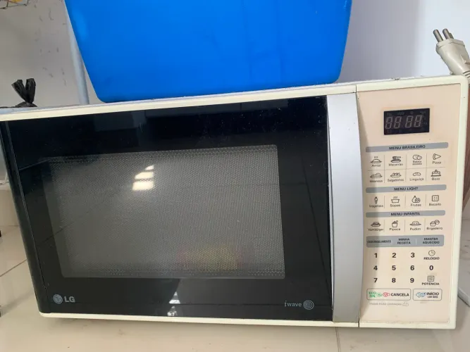 Micro ondas LG seminovo