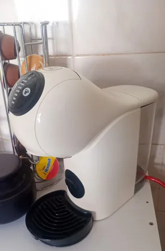 Cafeteira Dolce Gusto Gênio S