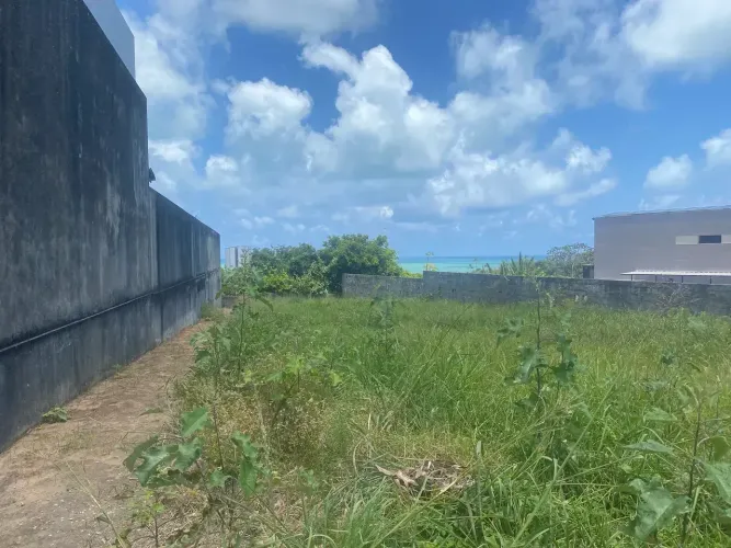 Vendo Excelente Lote Vista Mar no Condomínio Oceanis! Tratar Com Jackson- Fone: