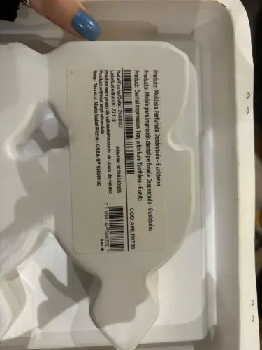 moldeiras odontológicas perfurada 