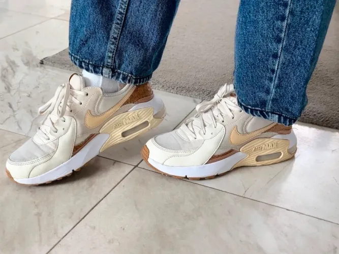 Tênis NIKE Air Max bege 35 feminino