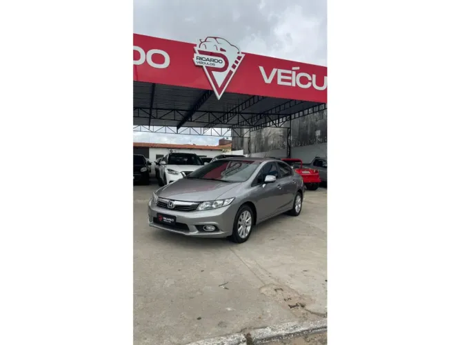 Honda Civic Sedan LXR 2.0 Flexone 16V Aut. 4P 2014