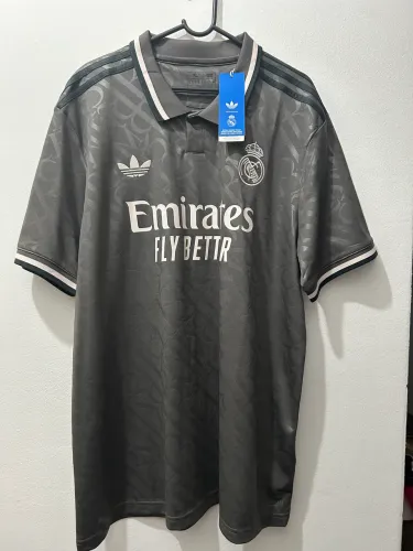 Camisa Real Madrid 2024 third
