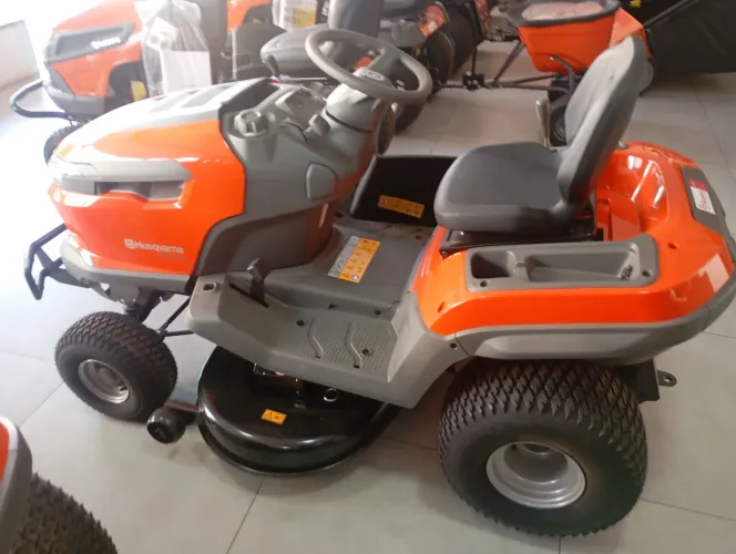 Cortador de grama husqvarna 217. Em 10 x a/ juros .1 ano de garantia. Com entrega técnica