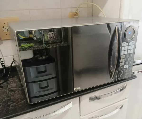 Micro-ondas Philco Espelhado Grande