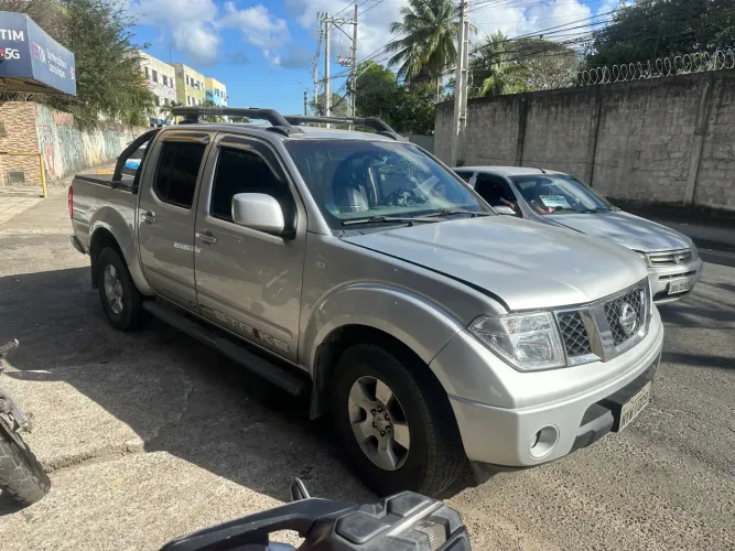 Nissan Frontier Se/se Strik CD 4X4 2.5 TB Dies. 2011