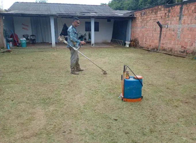 Roçador em ação