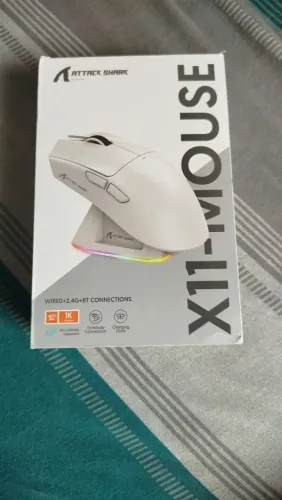 Mouse gamer attack shark x11 (só funciona no fio)