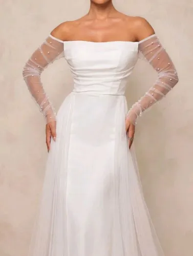 Vendo Vestido de noiva+ véu