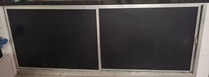 Porta de Correr em Alumínio para Pia / Bancada Churrasqueira - 2,06m x 83cm