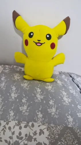 Pelúcia do Pikachu