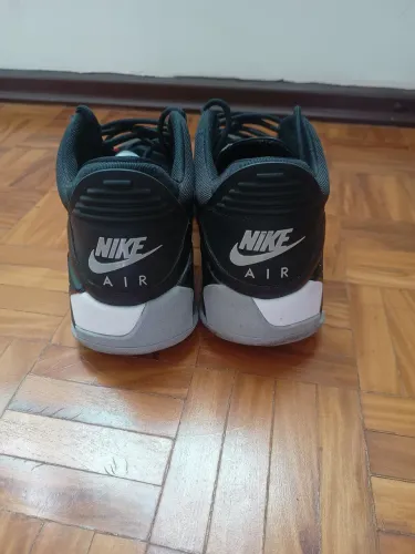 Tênis n. 46 - Nike Air Jordan 