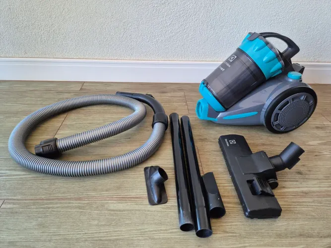 Aspirador de pó Electrolux Smart 1300W 110V