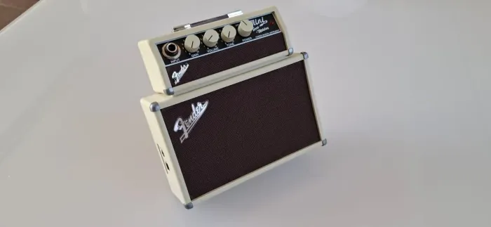 Mini Amplificador Guitarra Fender Tone Master