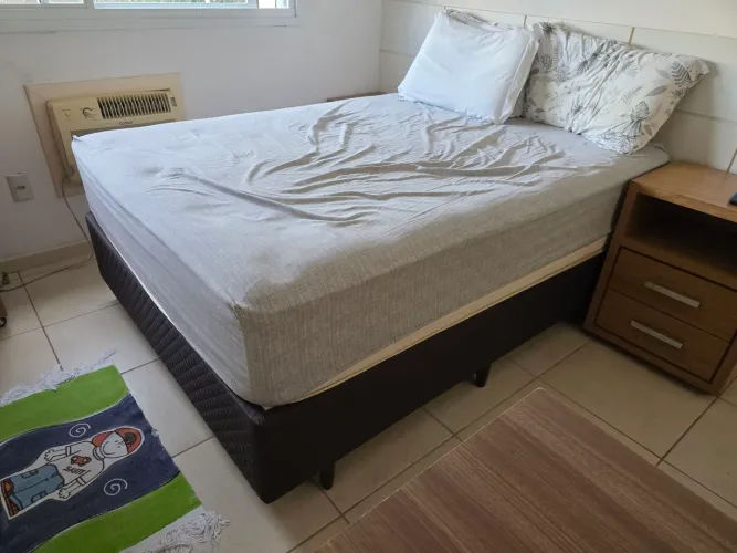 Cama Box de Casal em Ótimo Estado - Venda por Mudança