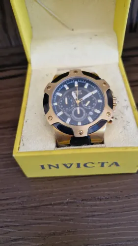 Invicta Signature