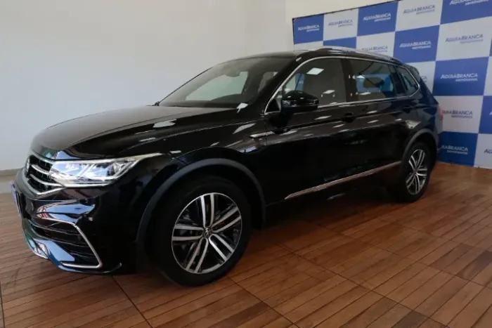 Volkswagen Tiguan Allspac R-line 300 TSI 2.0 2025