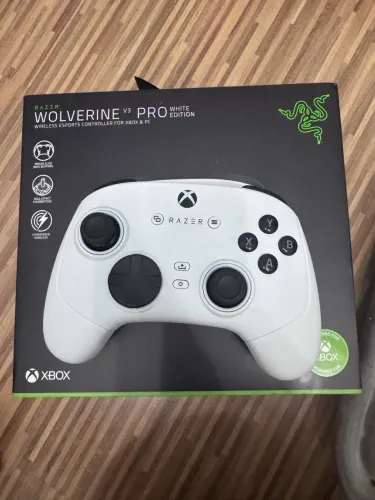 Controle Pro Hall Effect Razer Wolverine V3 Pro White Edition Cor Branca - Na Caixa!