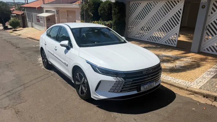 BYD King GL 1.5 16V Híbrido Aut. 2025