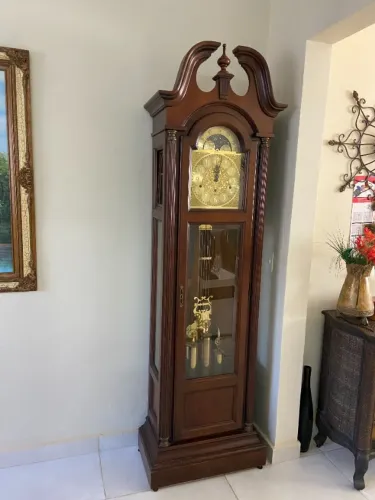 Relógio Antigo Coluna Pedestal Chão Carrilhão Alemão Howard Miller