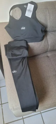 Roupa de academia Alo