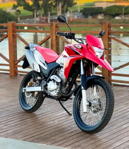 XRE 300 Rally edição limitada 2014