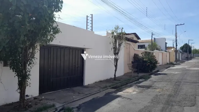 CASA NO ZOOBOTÂNICO PARA VENDA - PRÓXIMO AO REGISCAR NA PRES. KENNEDY