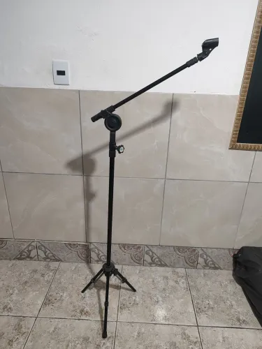 Tripé para microfone 