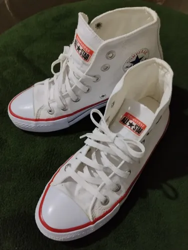 Tênis ALL Star Tam. 36/37 (não original) usado apenas uma vez
