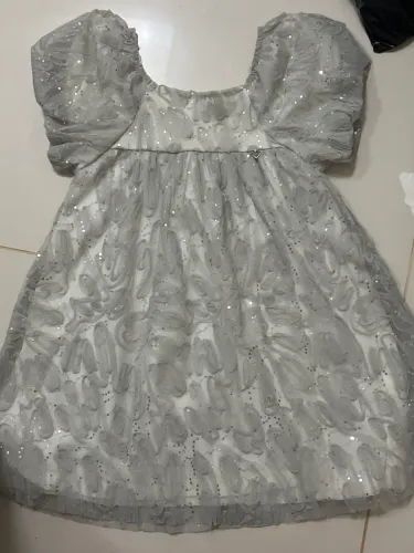 Vende se vestido