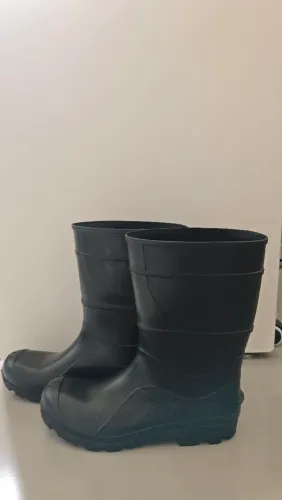 Bota borracha 43