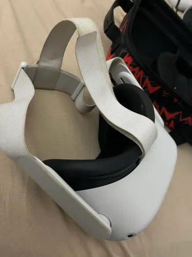 Oculus VR Meta Quest 2 - usado