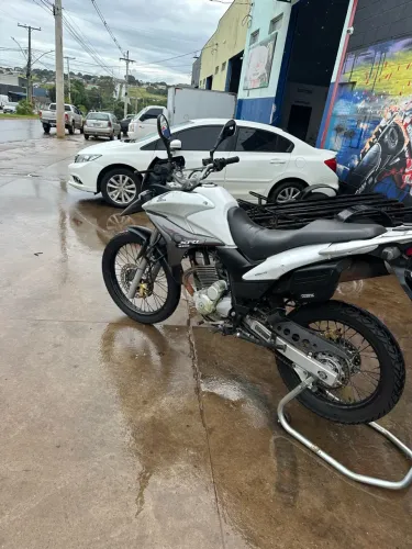 Oportunidade XRE 300
