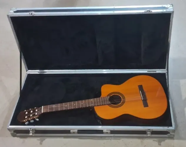 Flight Case Profissional Para Violão De Nylon - Blindado P/ Avião