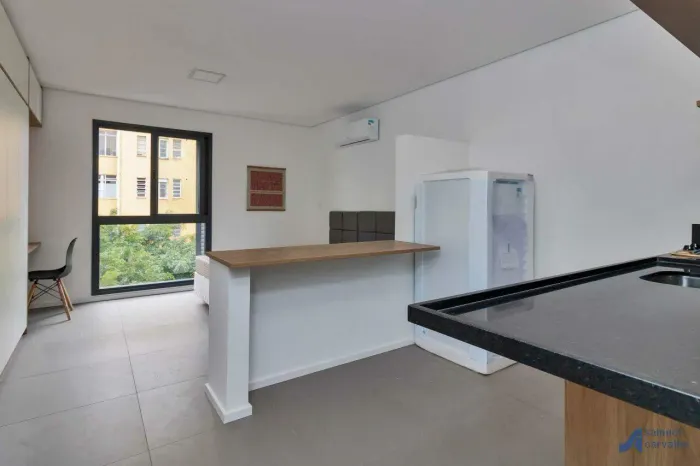 Studio mobiliado no prédio mais bacana da rua Dona Veridiana