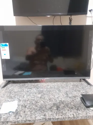 Tv de 32 polegadas Britânia,com apenas 3 meses de uso