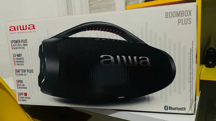 Boombox plus aiwa