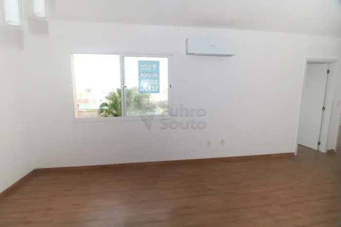 Apartamento no Condomínio Rio Negro próximo à UCPel