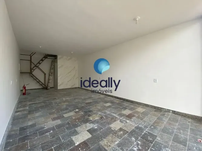 LOJA COMERCIAL NO CASTELO DE ENDIBURGO  36m² | LOCALIZAÇÃO PRIVILEGIADA