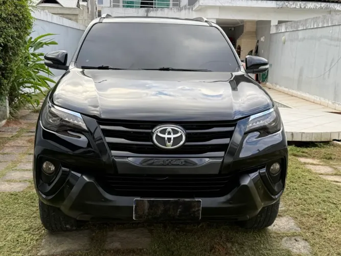 Toyota Hilux SW4 SRX 4X4 4.0 V6 24V Aut. 2016