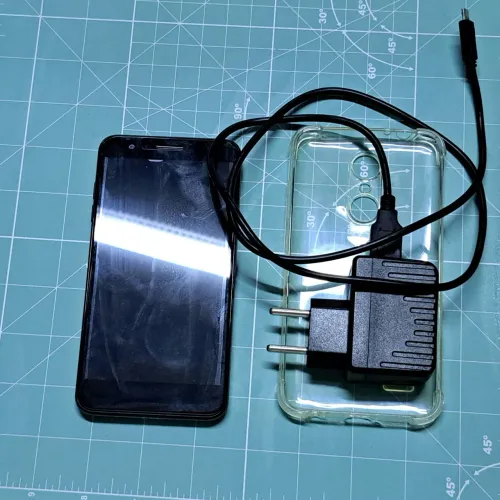  LG K11+ plus usado em excelente estado acompanha capinha película e carregador