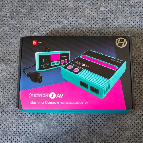 Console Hyperkin RetroN 1 AV - Nintendo/Nintendinho 72 Pinos + Ninja Gaiden