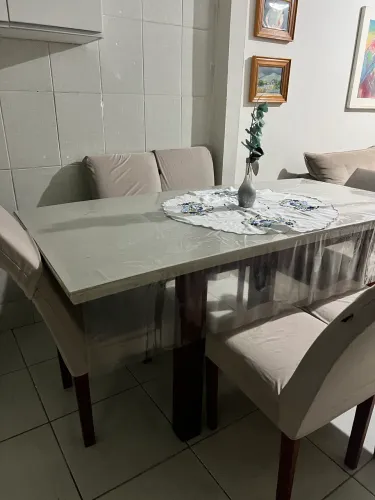 Vendo mesa 6 lugares