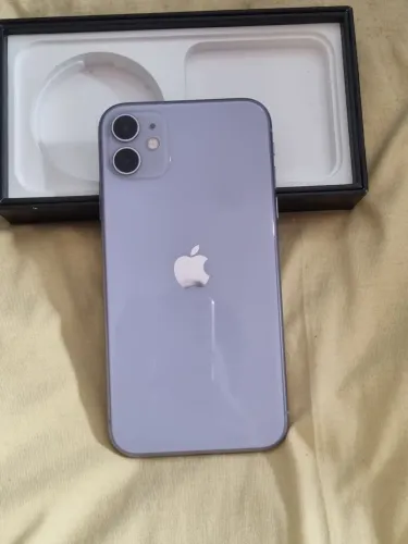 Apple iPhone 11 128 GB com bateria 100%
