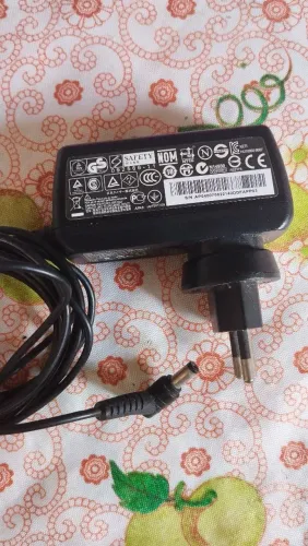 Fonte Original Notebook 19V 2.15A - 40W (Bivolt)