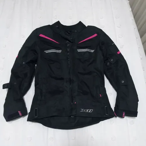 Jaqueta Breeze feminina ventilada Motociclista X11 preta e rosa