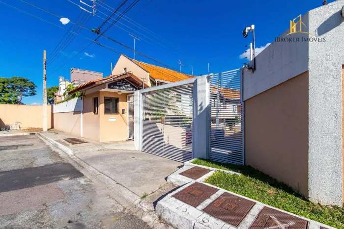 Sobrado Mobiliado com 3 dormitórios à venda, 127 m² por R$ 780.000 - Alto Boqueirão - Curi