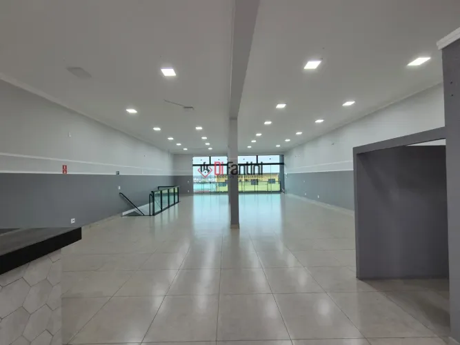 Sala Comercial / Escritorio / Consultório para locação, 125m² por R$ 2.750,00/mês - Planal