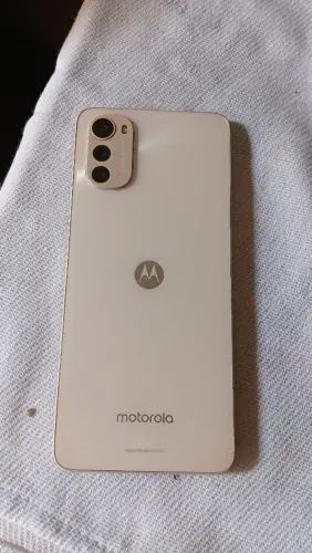 Moto E32